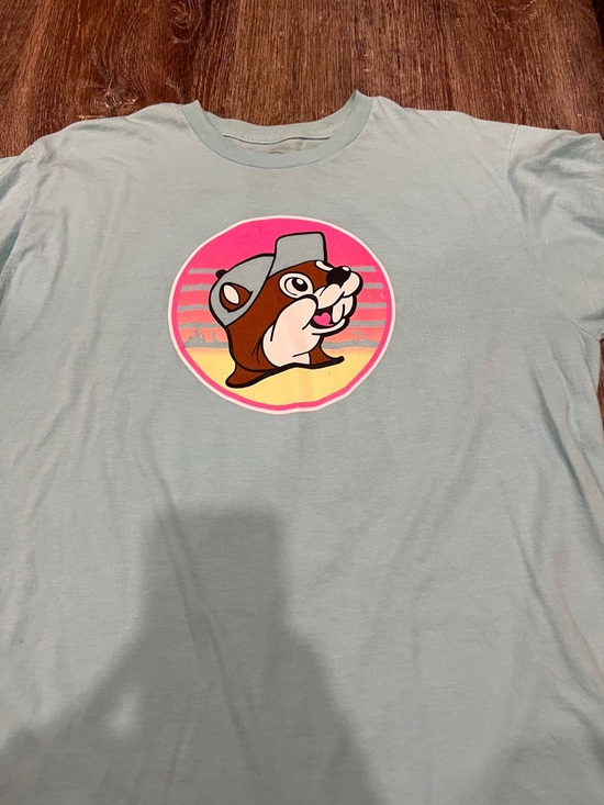 BUC-EE'S Tops - Retro Buc-ee women’s shirt
